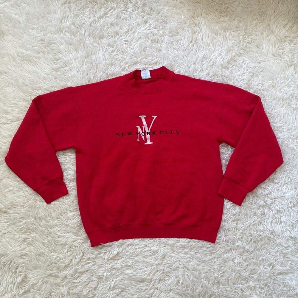 Vintage Fruit of the Loom Best New York City Sweatshirt Red Embroidered Mens L